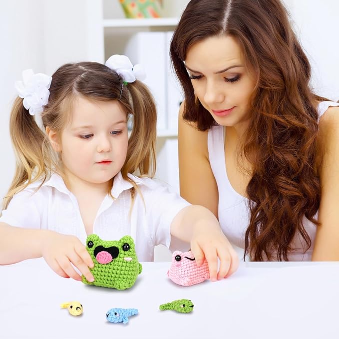 Crochet Kit for Beginners - Frog Family Crochet Kits with Step-by-Step Video Tutorials, Beginner Crochet Kit for Adults and Kids, 2 PCS Frogs and 3 PCS Tadpoles Crocheting Set-CubbioJoy