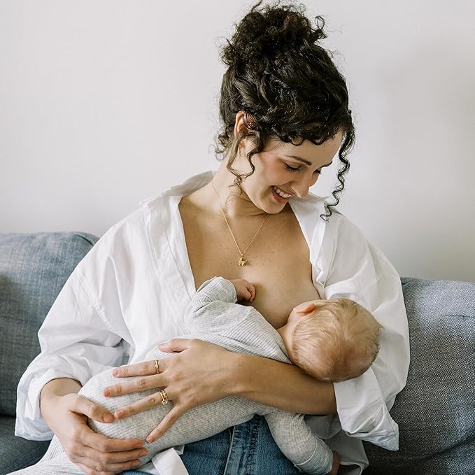 Dr. Brown's 100% Silicone One-Piece Breast Pump,Hands-Free Breast Milk Collector with Anti-Colic Options+ Baby Bottle (4 oz/120 mL),Level 1 Nipple,Travel Lid and Travel Bag-CubbioJoy