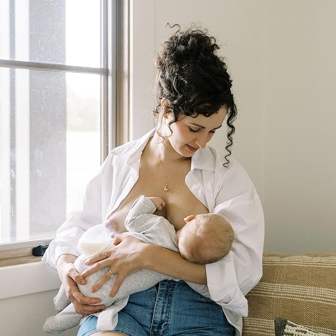 Dr. Brown's 100% Silicone One-Piece Breast Pump,Hands-Free Breast Milk Collector with Anti-Colic Options+ Baby Bottle (4 oz/120 mL),Level 1 Nipple,Travel Lid and Travel Bag-CubbioJoy