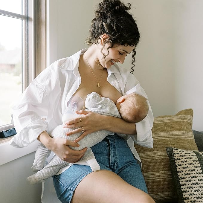 Dr. Brown's 100% Silicone One-Piece Breast Pump,Hands-Free Breast Milk Collector with Anti-Colic Options+ Baby Bottle (4 oz/120 mL),Level 1 Nipple,Travel Lid and Travel Bag-CubbioJoy